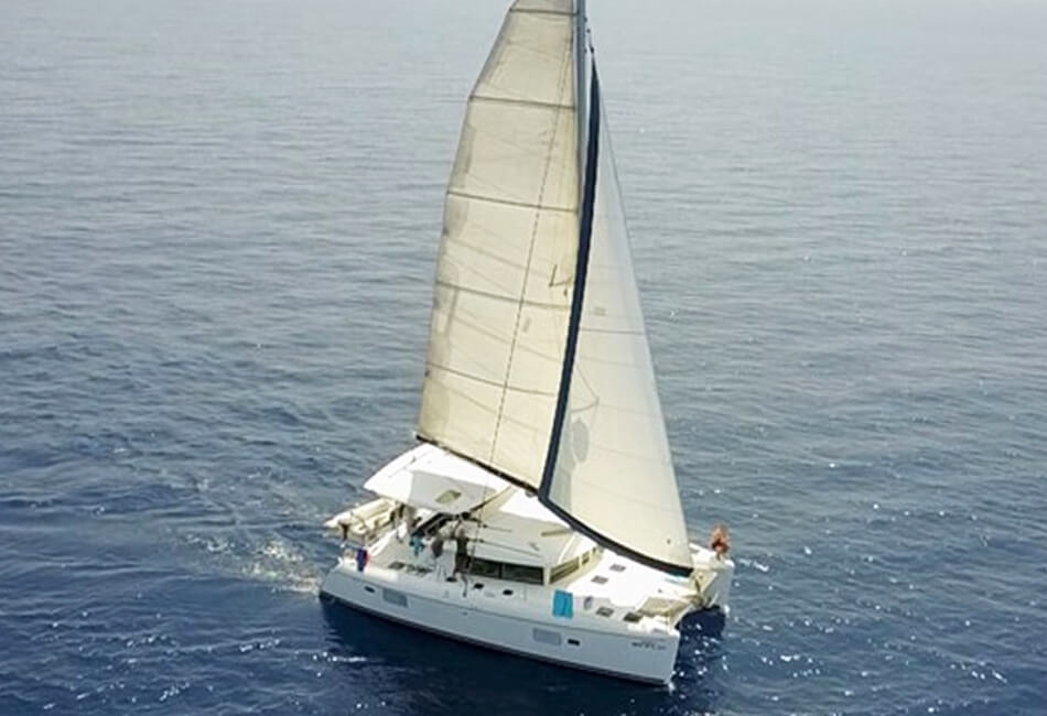42 ft Lagoon (with skipper)